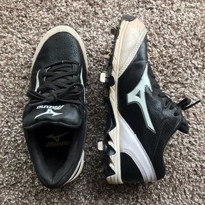 Mizuno 9 spike metal softball cleats